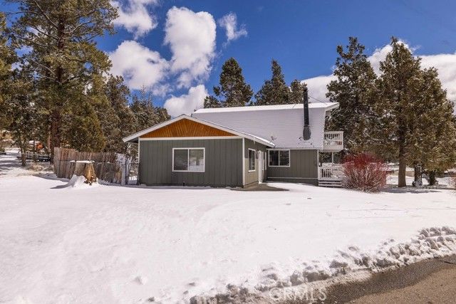 1000 Eagle Mountain Drive, Big Bear City, CA 92314