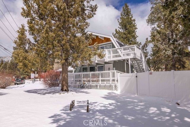 1000 Eagle Mountain Drive, Big Bear City, CA 92314