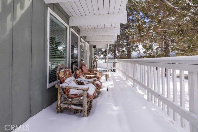 1000 Eagle Mountain Drive, Big Bear City, CA 92314