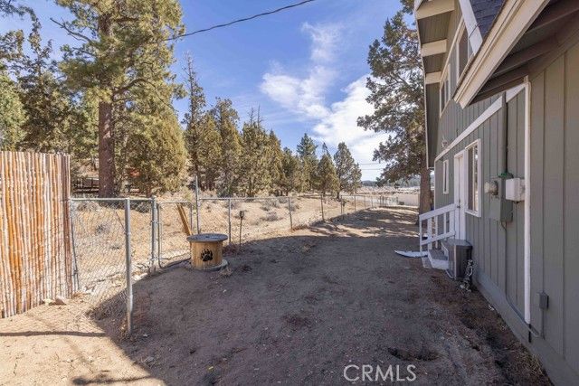 1000 Eagle Mountain Drive, Big Bear City, CA 92314