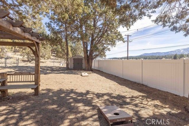 1000 Eagle Mountain Drive, Big Bear City, CA 92314