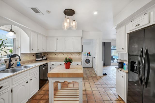 10718 Brentway Drive, Houston, TX 77070