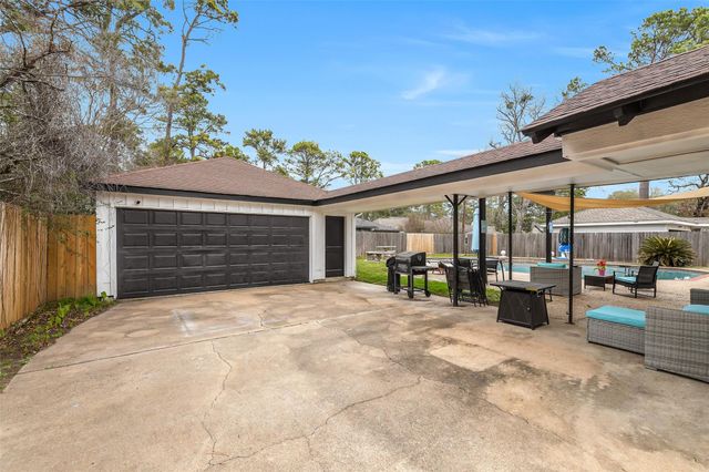 10718 Brentway Drive, Houston, TX 77070