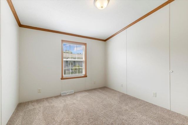 30 Hagop Road, Salem, NH 03079