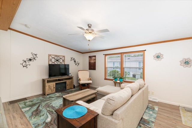 30 Hagop Road, Salem, NH 03079