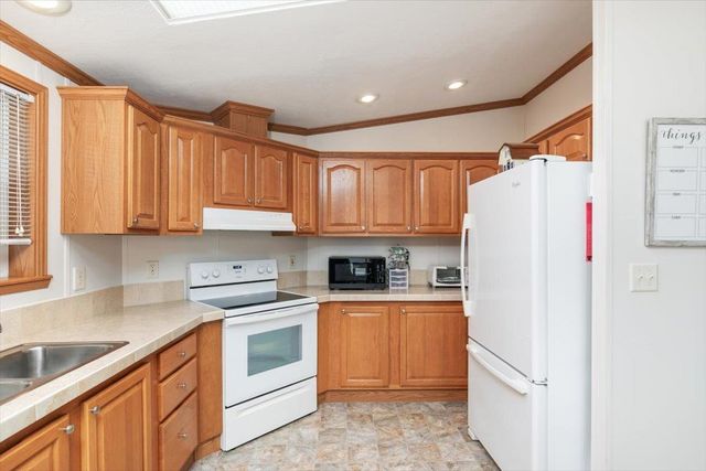 30 Hagop Road, Salem, NH 03079