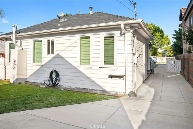 8465 San Carlos Avenue, South Gate, CA 90280