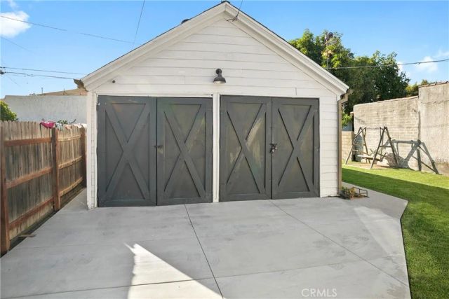 8465 San Carlos Avenue, South Gate, CA 90280