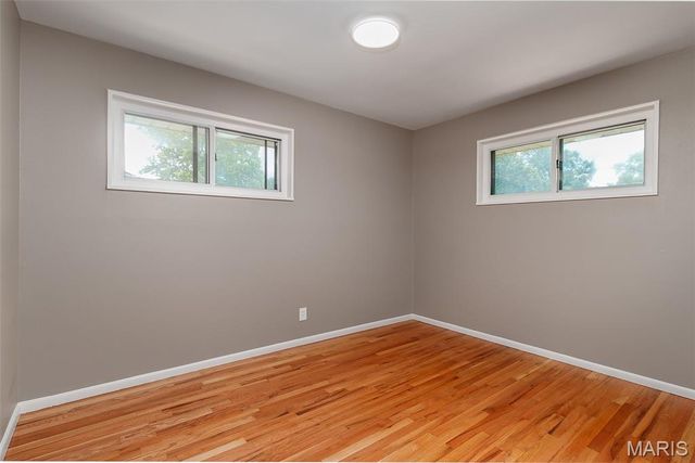 5685 Parchester Drive, Normandy, MO 63121