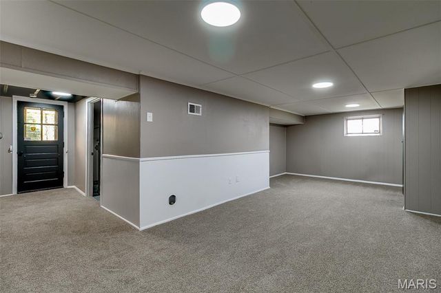 5685 Parchester Drive, Normandy, MO 63121