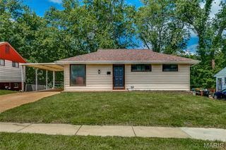 5685 Parchester Drive, Normandy, MO 63121