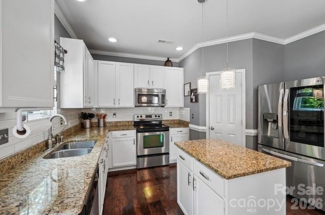 8810 Gray Willow Road, Charlotte, NC 28227