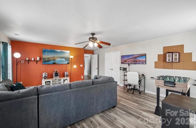 8810 Gray Willow Road, Charlotte, NC 28227