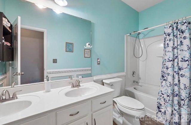 8810 Gray Willow Road, Charlotte, NC 28227