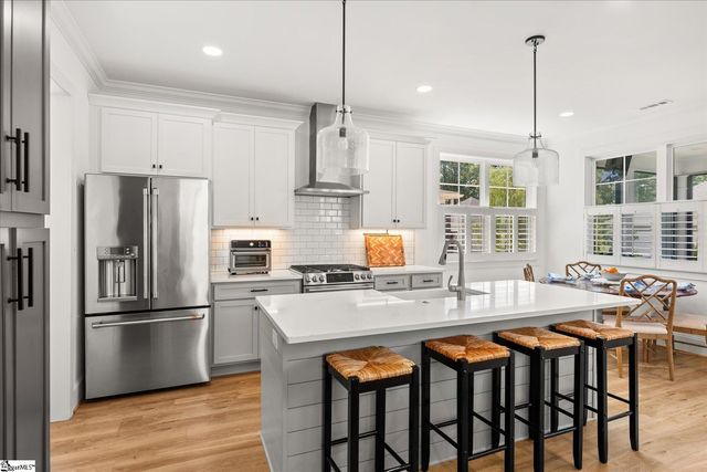 10 Maydell Avenue, Greenville, SC 29607
