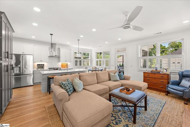 10 Maydell Avenue, Greenville, SC 29607