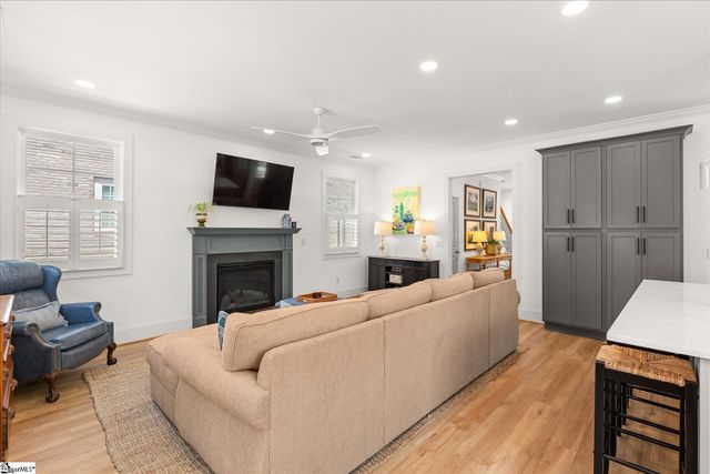 10 Maydell Avenue, Greenville, SC 29607