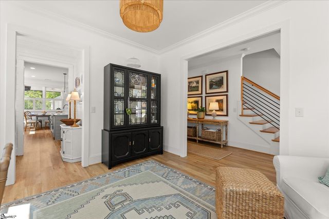 10 Maydell Avenue, Greenville, SC 29607