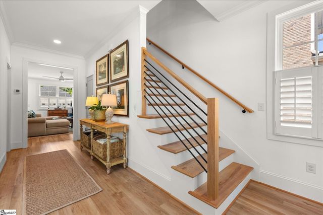 10 Maydell Avenue, Greenville, SC 29607