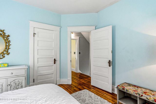 1332 Winter Ave, Louisville, KY 40204