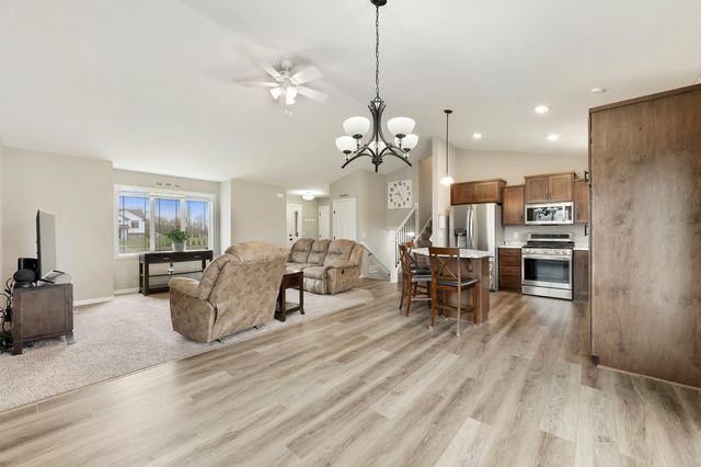 15304 290th Avenue NW, Zimmerman, MN 55398