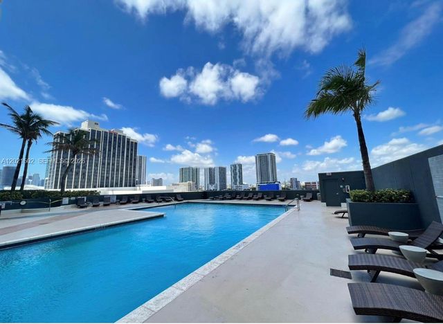 1750 N Bayshore Dr 2211, Miami, FL 33132