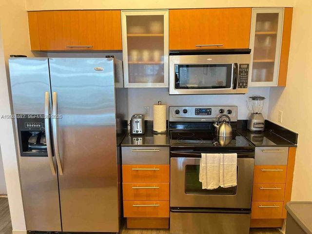 1750 N Bayshore Dr 2211, Miami, FL 33132