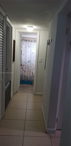 7220 SW 94th Pl G2, Miami, FL 33173