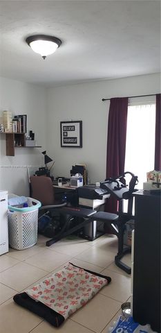 7220 SW 94th Pl G2, Miami, FL 33173