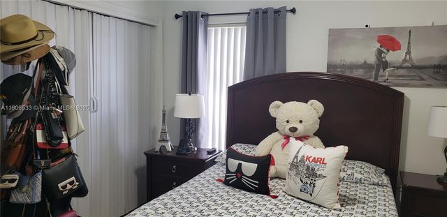 7220 SW 94th Pl G2, Miami, FL 33173