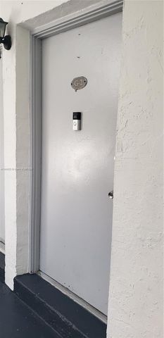 7220 SW 94th Pl G2, Miami, FL 33173