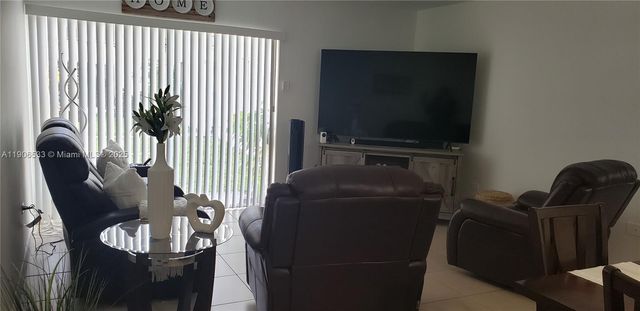 7220 SW 94th Pl G2, Miami, FL 33173