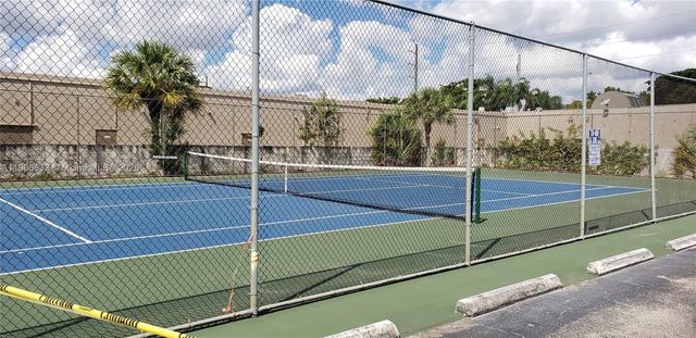 7220 SW 94th Pl G2, Miami, FL 33173