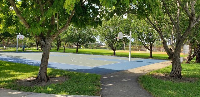 7220 SW 94th Pl G2, Miami, FL 33173