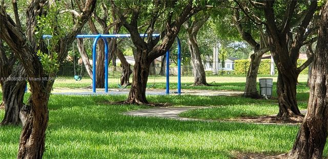 7220 SW 94th Pl G2, Miami, FL 33173