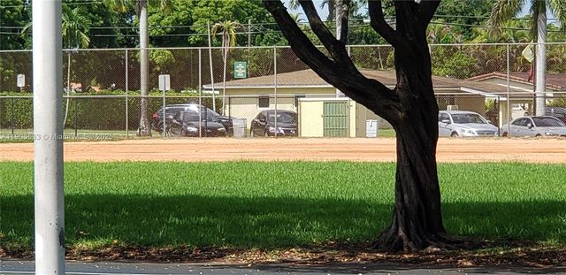 7220 SW 94th Pl G2, Miami, FL 33173