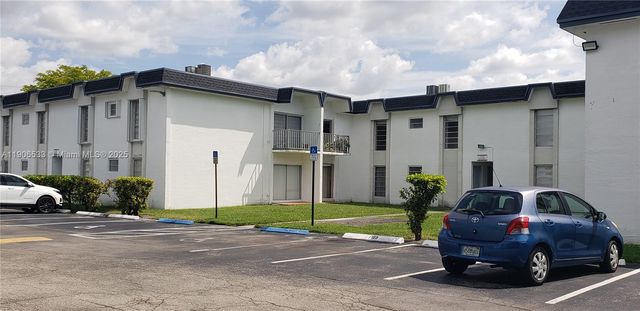 7220 SW 94th Pl G2, Miami, FL 33173