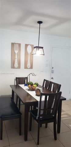 7220 SW 94th Pl G2, Miami, FL 33173