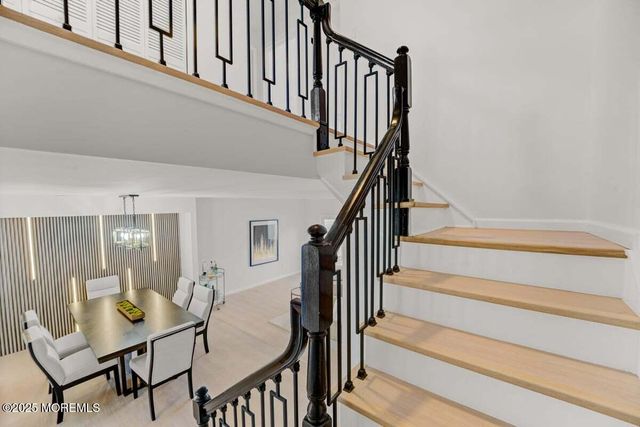 34 Portland Place, Morganville, NJ 07751