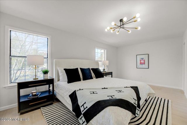 34 Portland Place, Morganville, NJ 07751