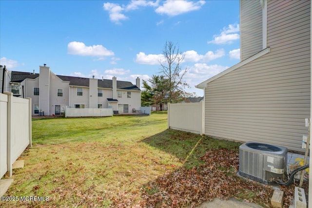 34 Portland Place, Morganville, NJ 07751