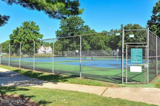 34 Portland Place, Morganville, NJ 07751