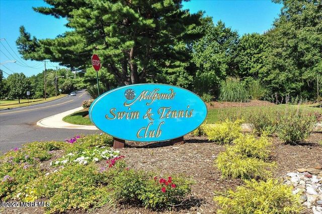 34 Portland Place, Morganville, NJ 07751