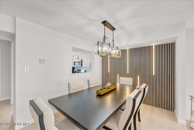 34 Portland Place, Morganville, NJ 07751