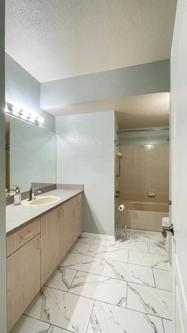 170 SW Peacock Boulevard 36-104, Port St. Lucie, FL 34986