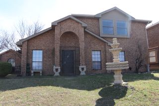 710 Cresent Drive, Desoto, TX 75115