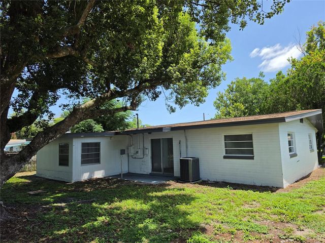 640 WESTWARD CIRCLE, Daytona Beach, FL 32117