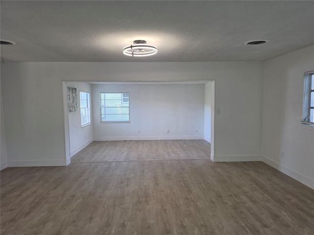 640 WESTWARD CIRCLE, Daytona Beach, FL 32117
