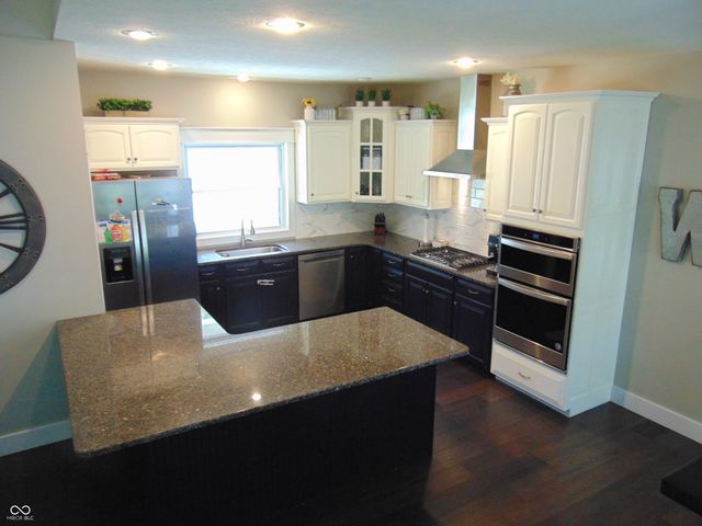 860 N Abigail Lane, Ellettsville, IN 47429
