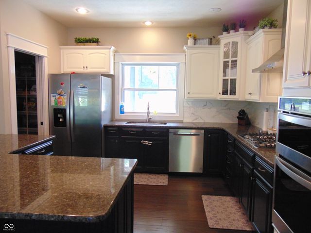 860 N Abigail Lane, Ellettsville, IN 47429